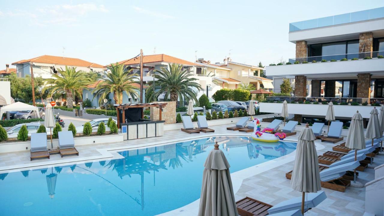 Agnes Deluxe Hotel 3*