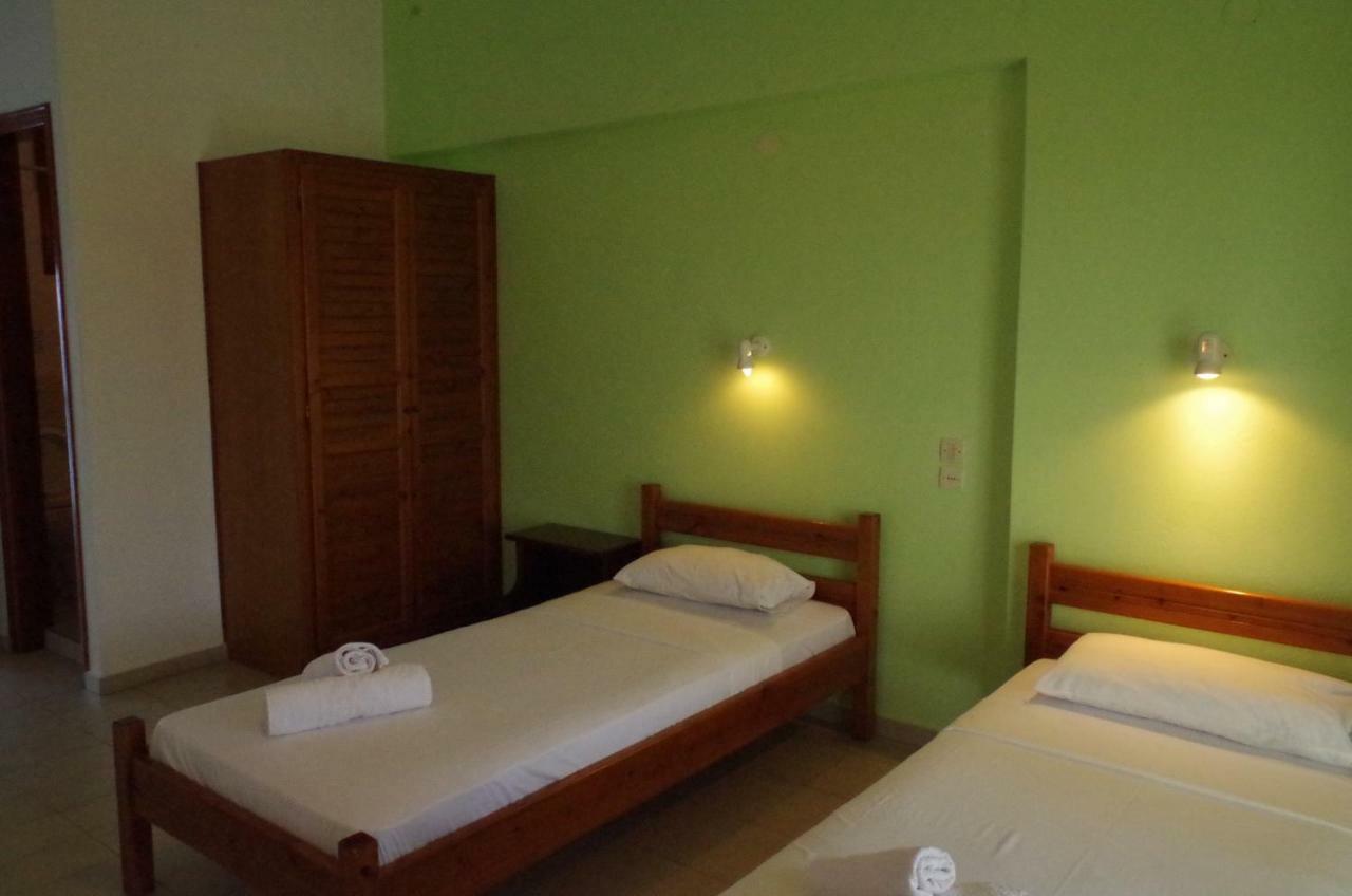 Esperos Aparthotel 2*