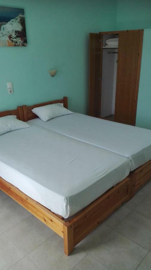 Alexandros Aparthotel 2*
