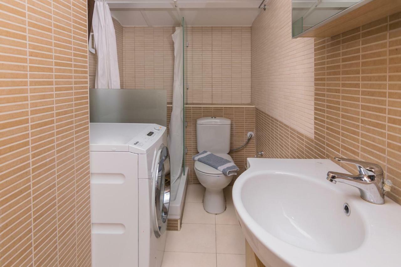 George's Poet Maisonette *