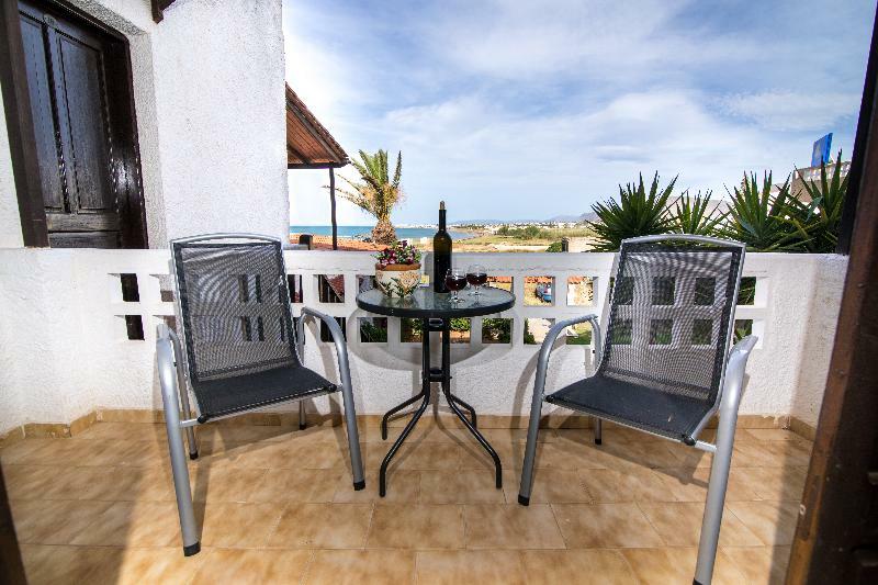 Irilena Apartment *