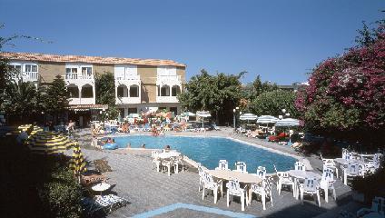 Kassandra Aparthotel