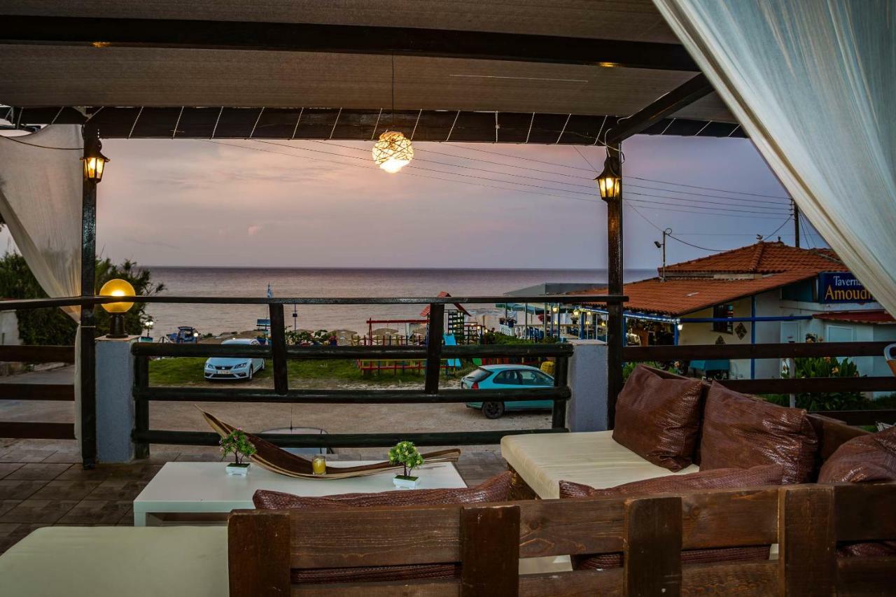 Amarylis Beachfront Studios Apartment