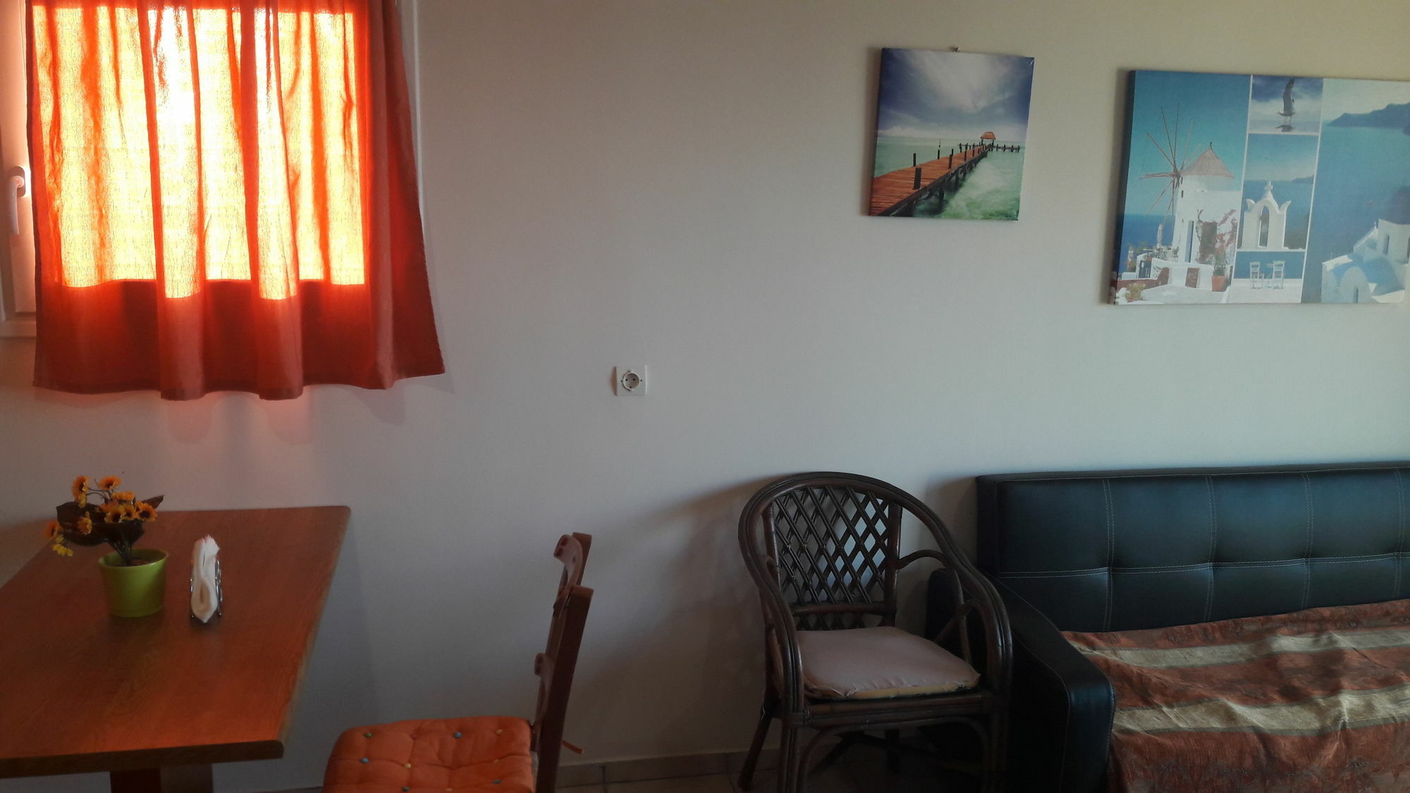 Apartment Orange Fodele