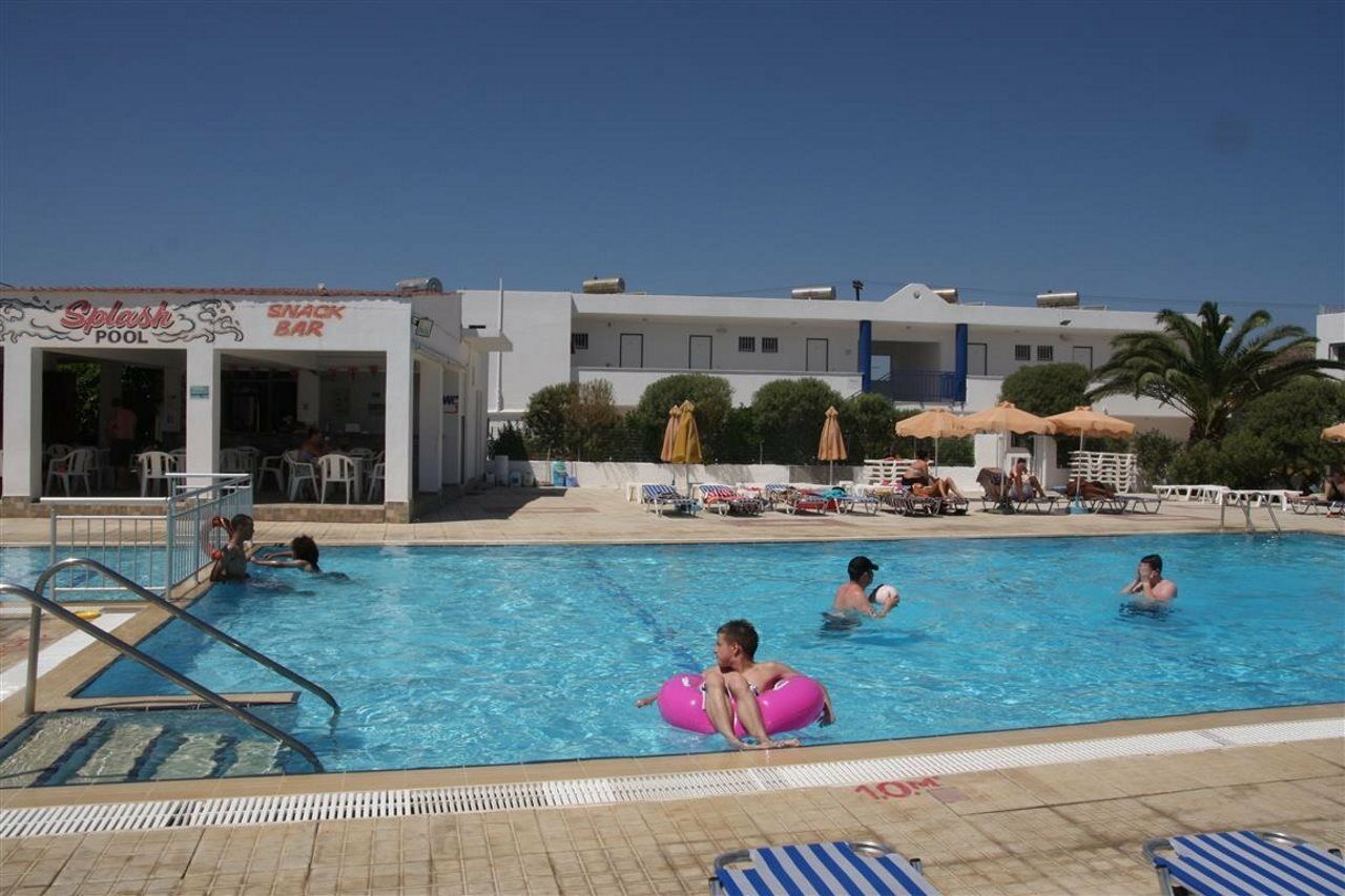 Aparthotel Nikos 2 &