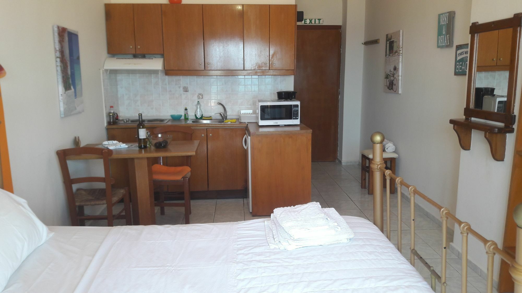 Orange Apartment Fodele