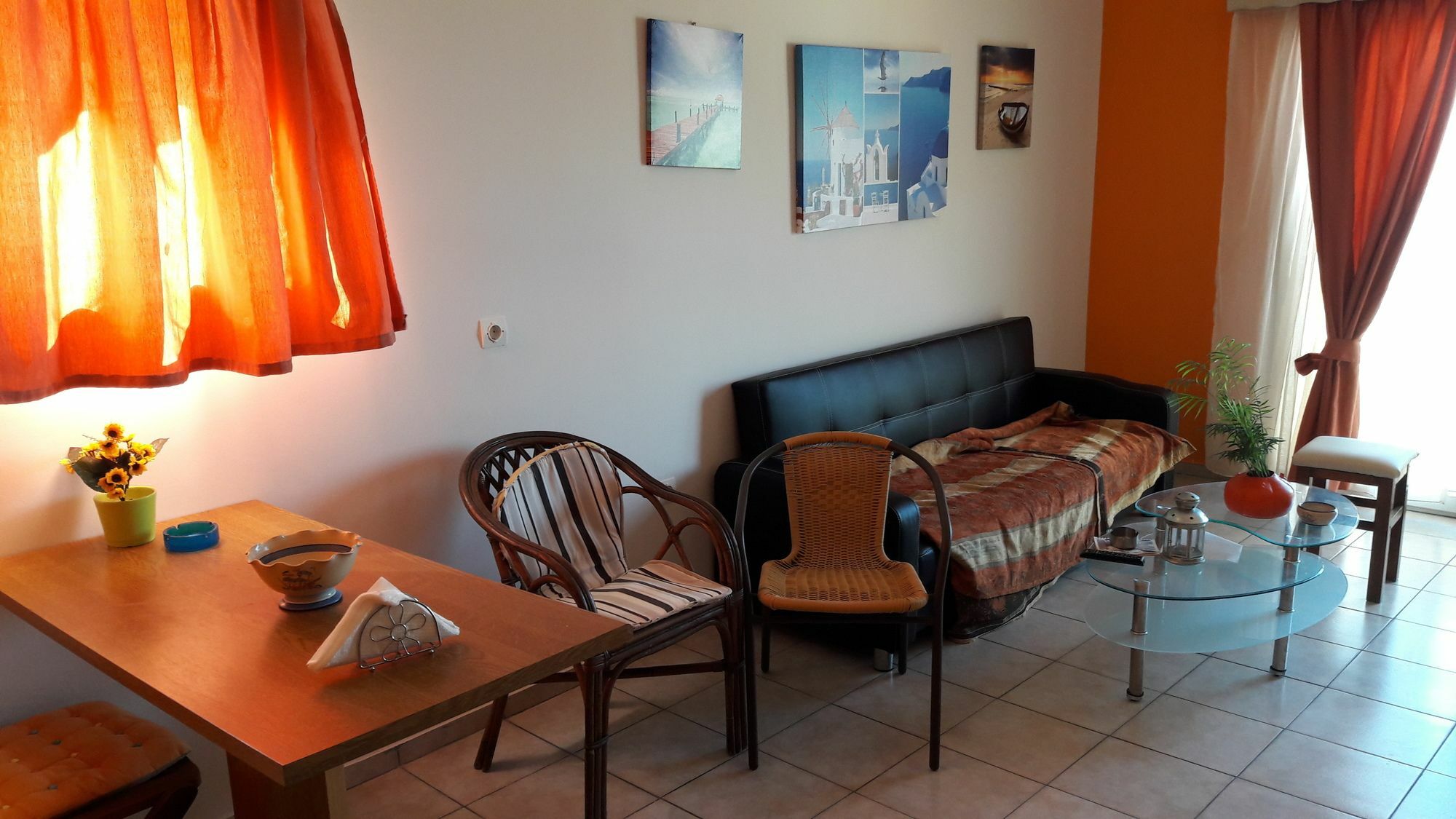 Apartment Orange