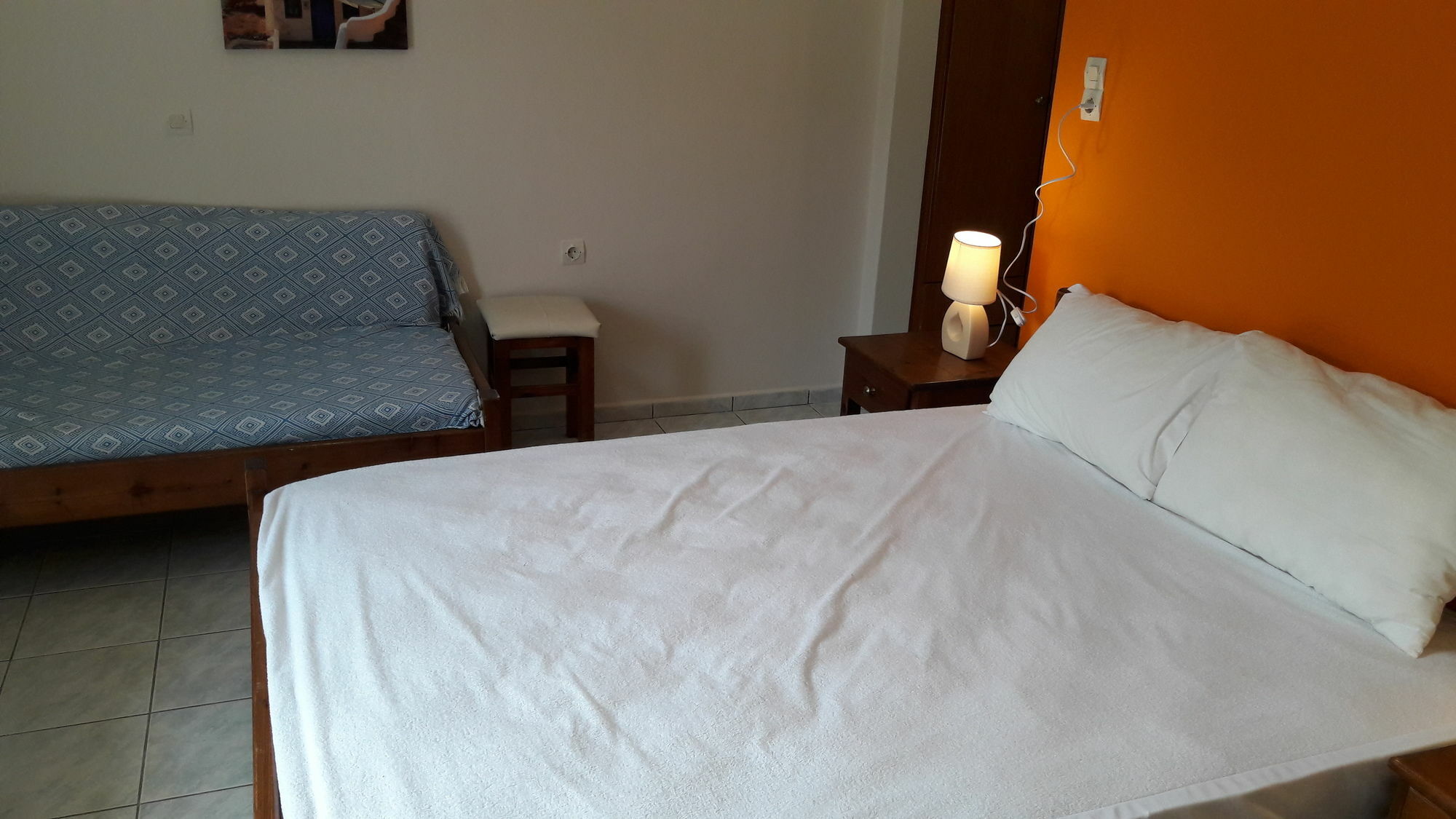 Apartment Orange Fodele