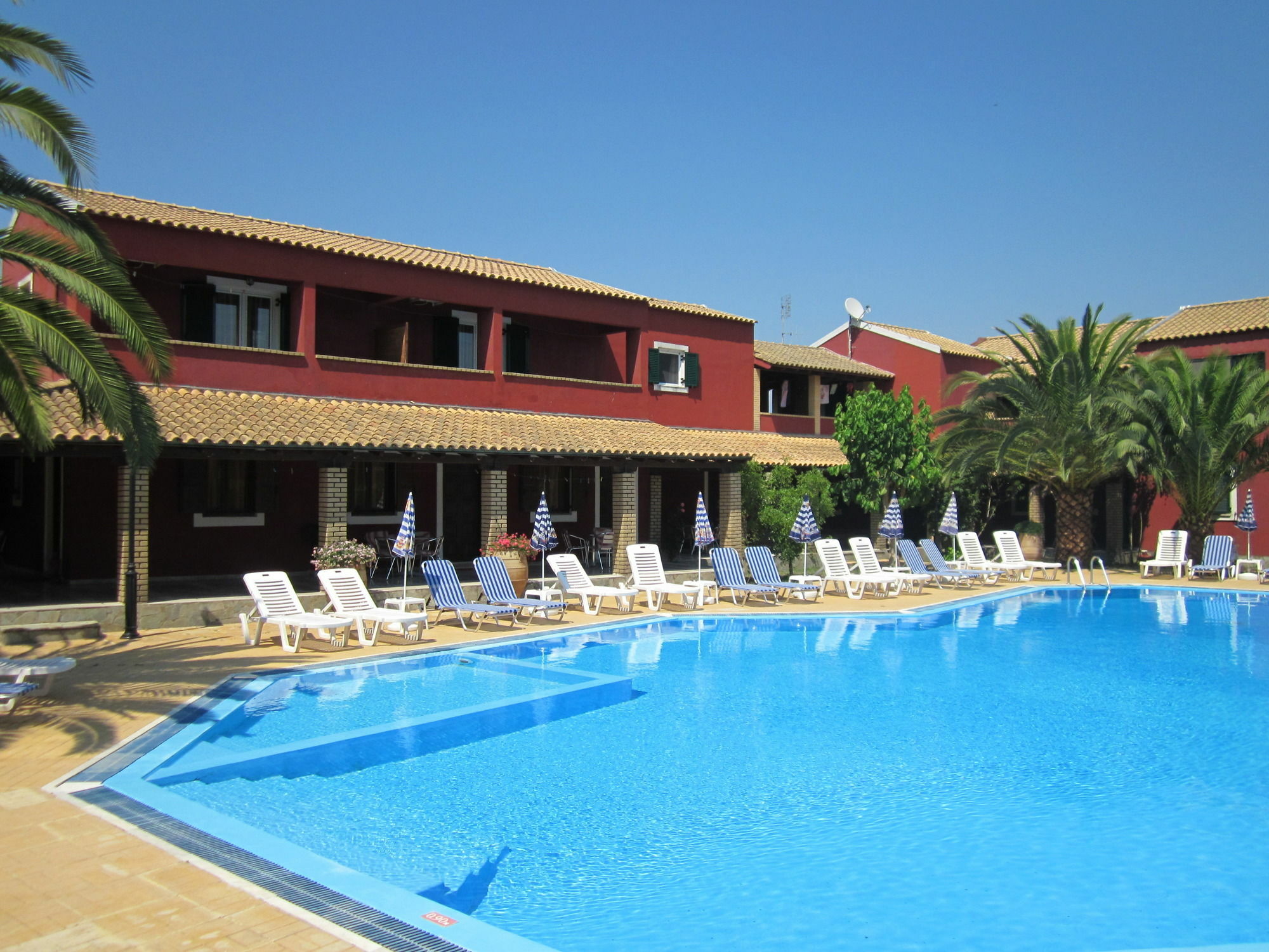 Aparthotel Blue Dream 2*