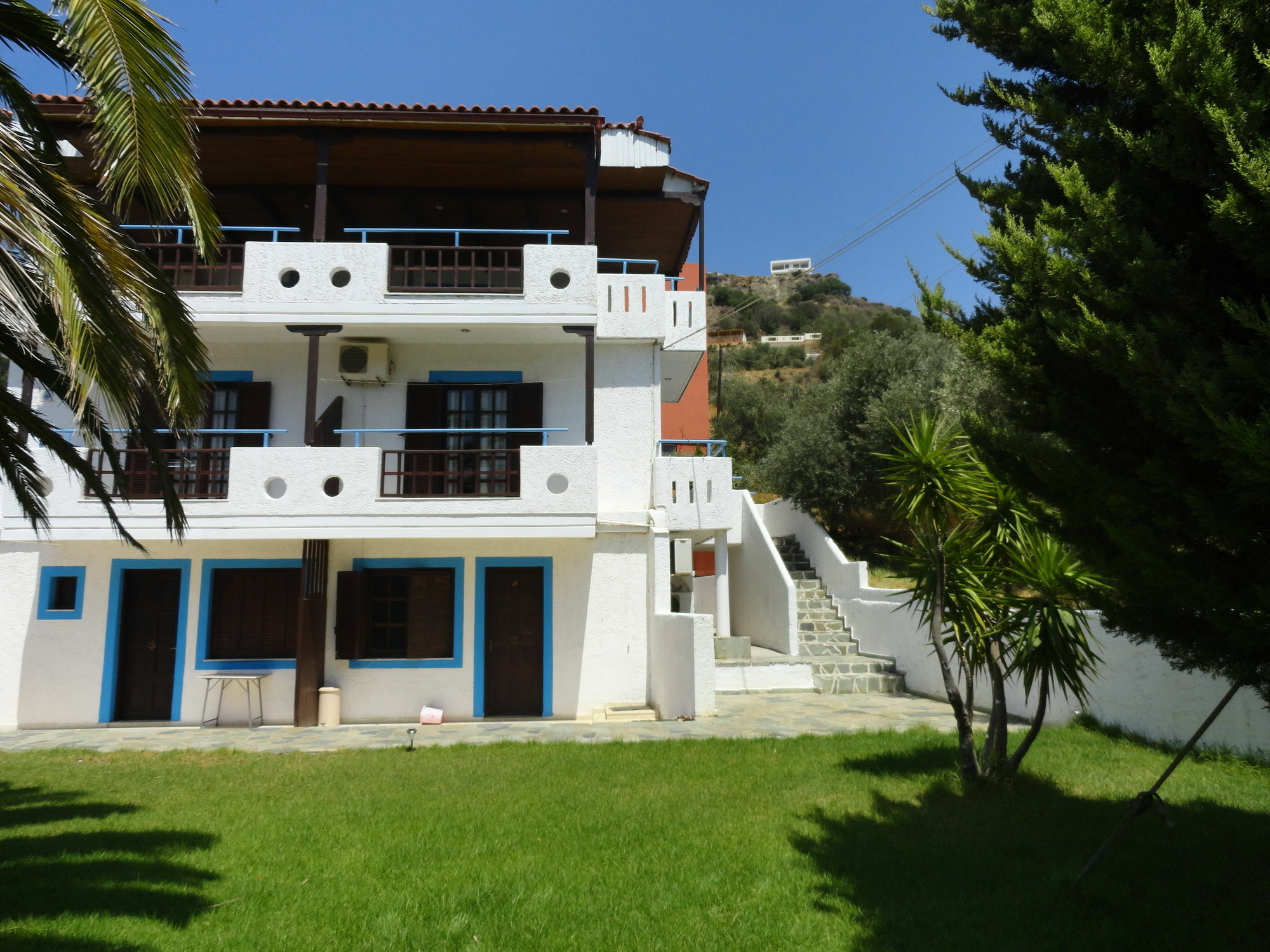 Santa Maria & Apartment *