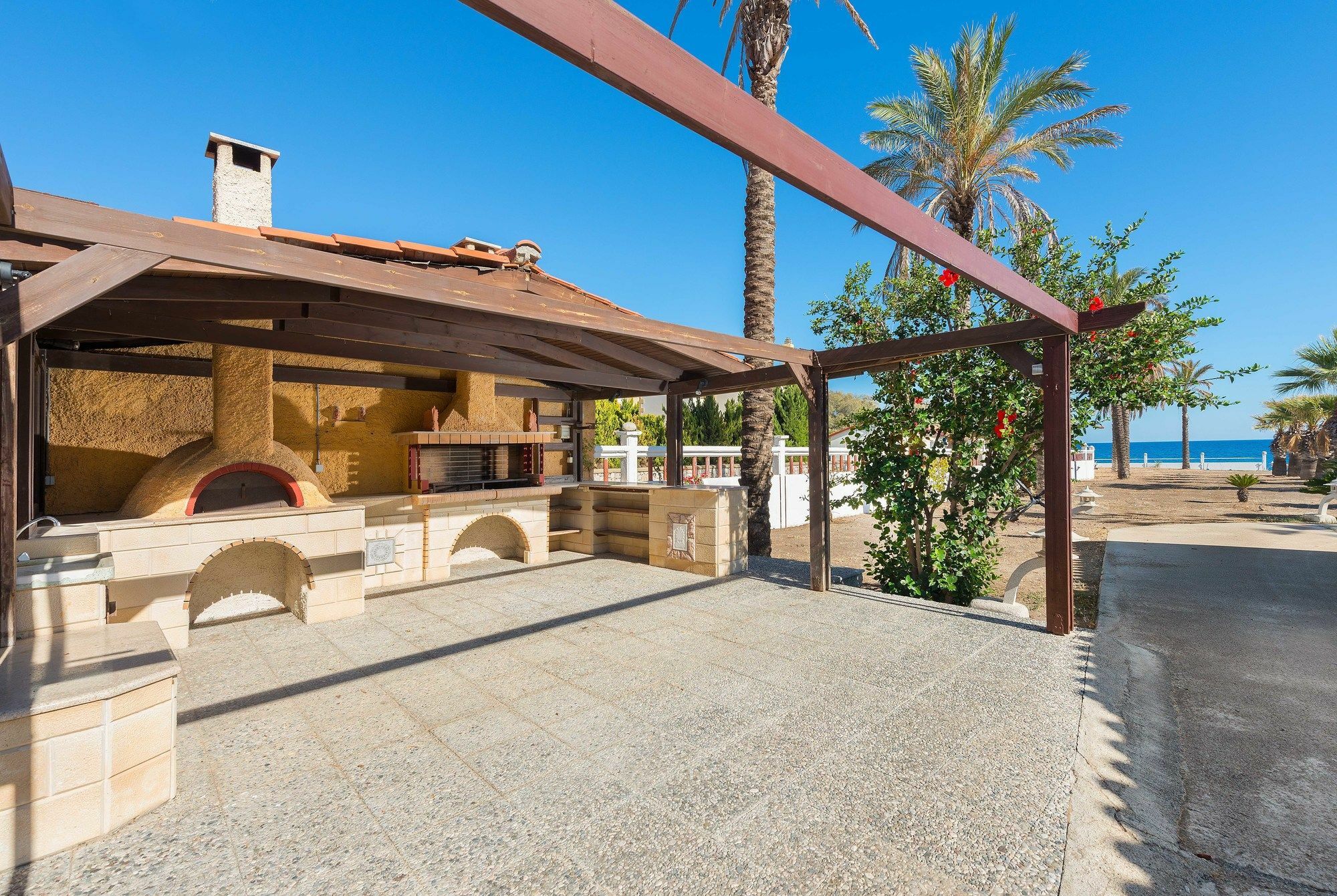 Villa Maria Beachfront *