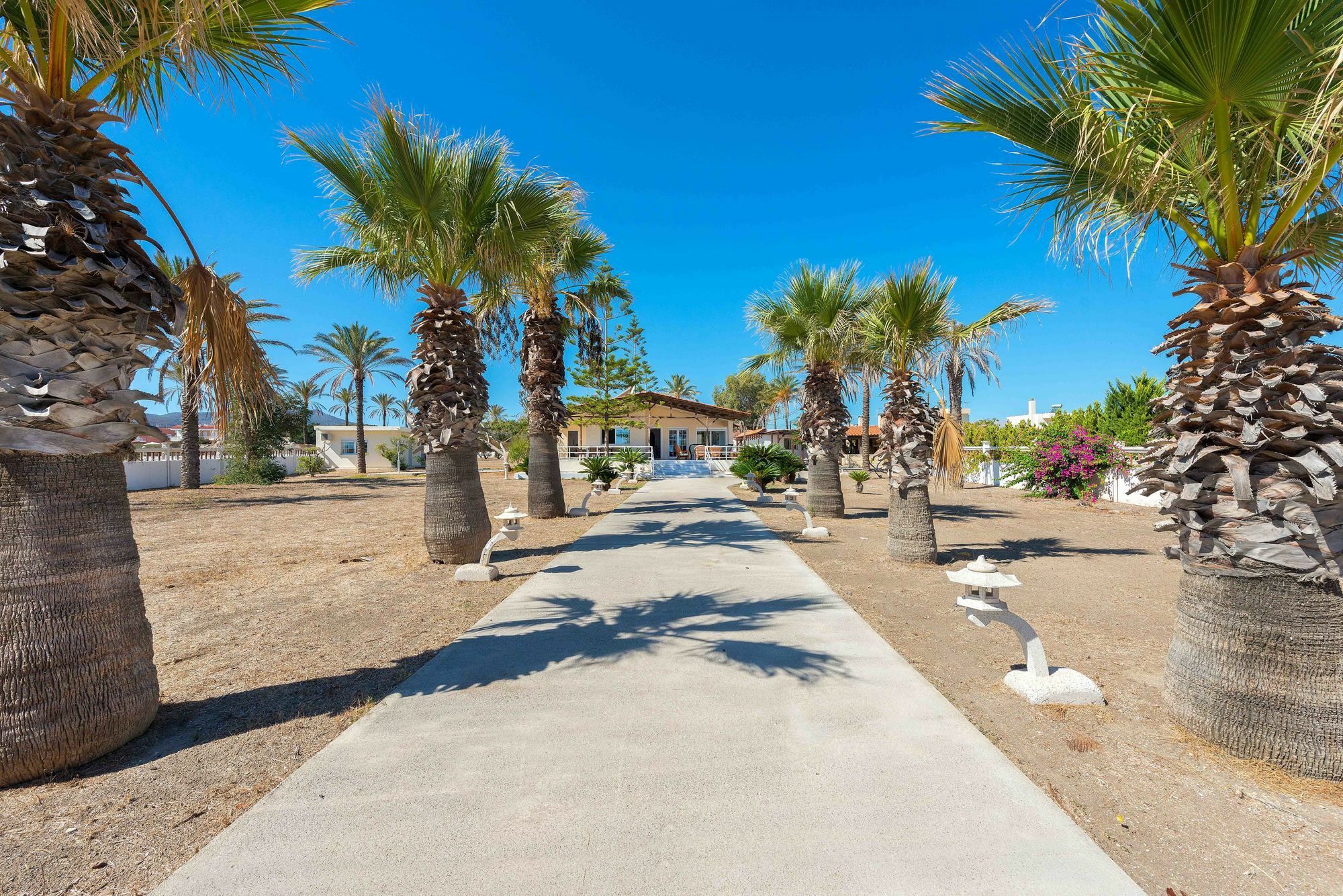 Villa Maria Beachfront