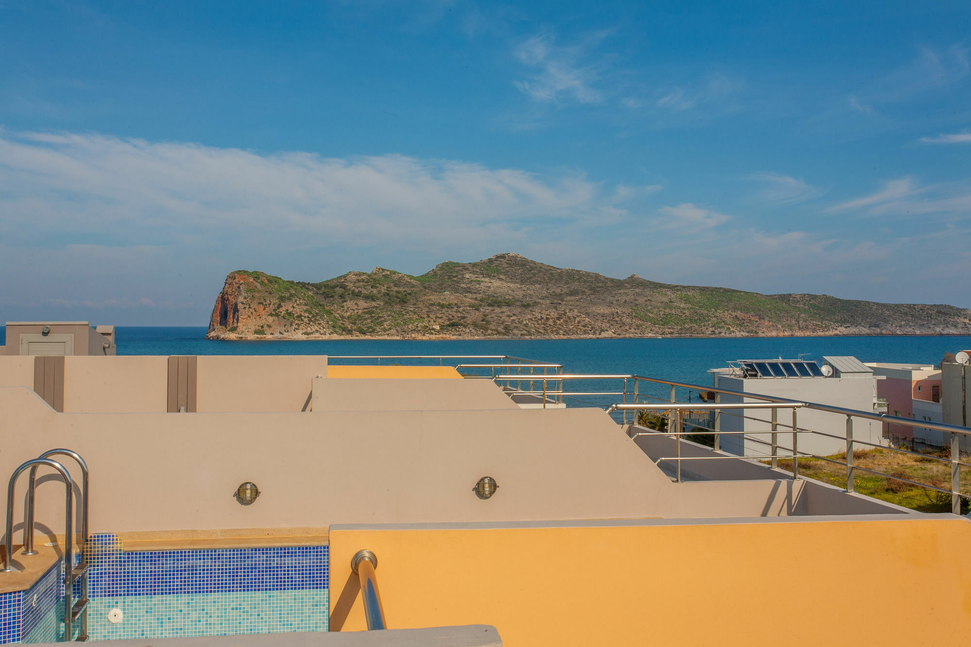 Sandy Point Chania * Agia Marina (Crete)