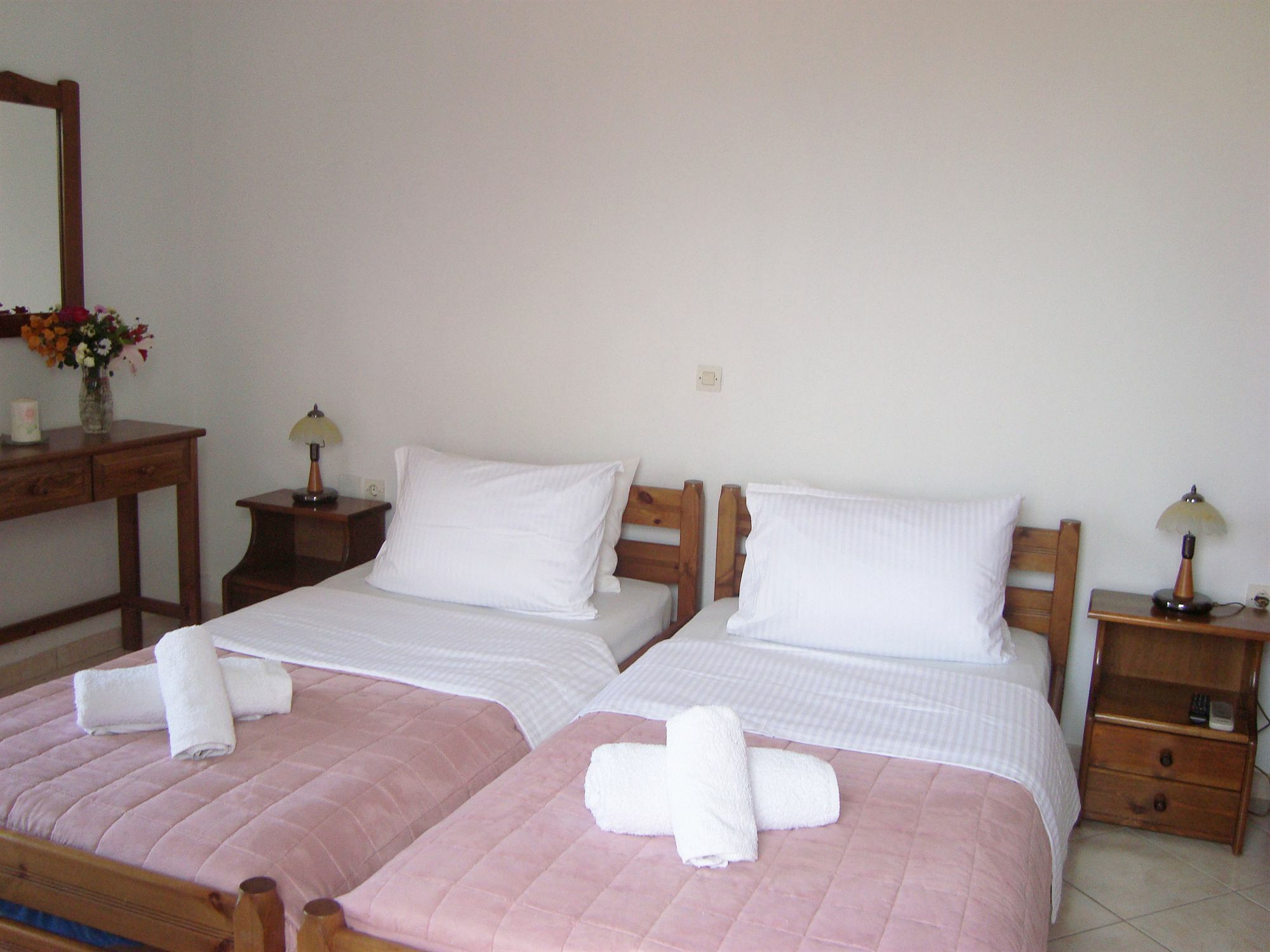 Athina Guest house 2*