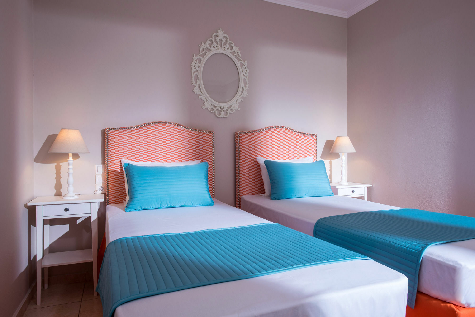 Ammos Boutique Apartments & Suites Hotel