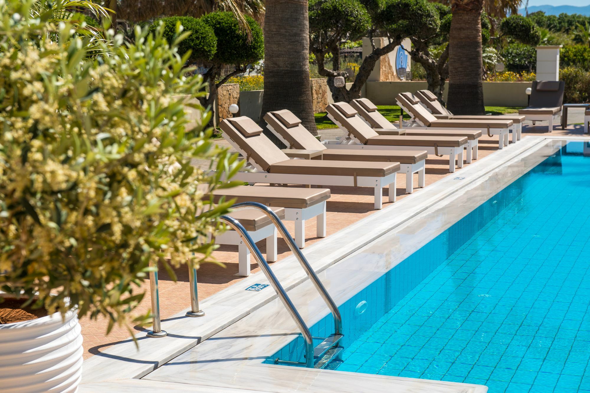 Hotel Ammos Boutique Apartments & Suites 3*