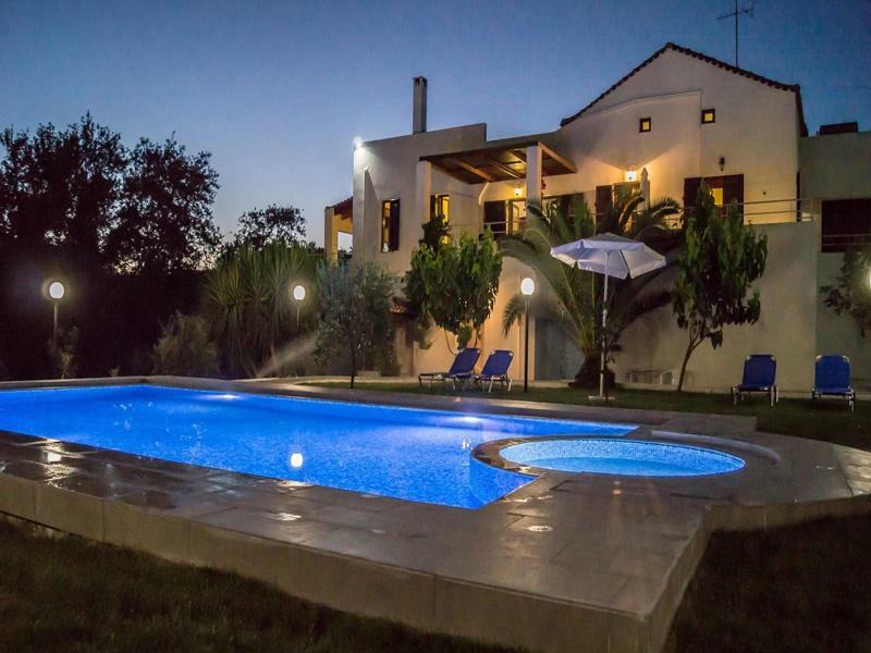 Nostos Villa