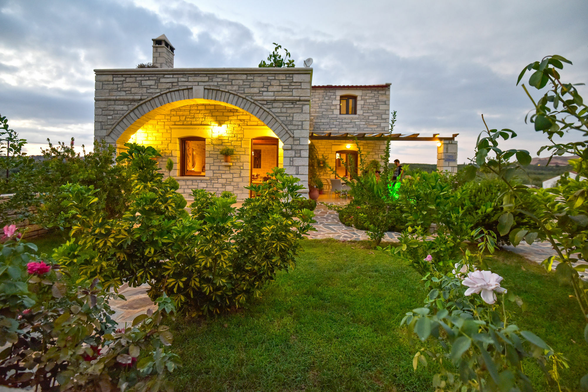 Ahlades Villa *
