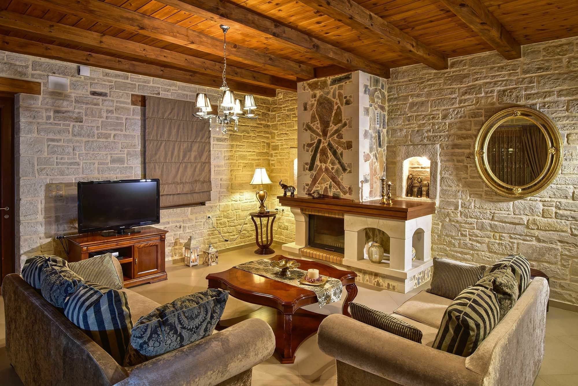 Ahlades Villa *