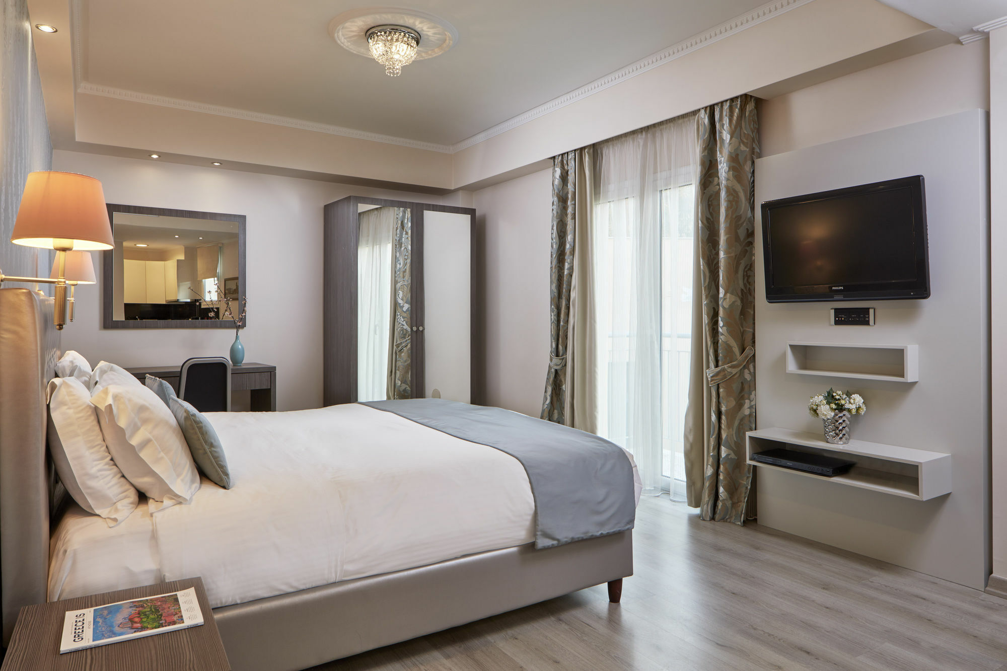 Ava And Hotel 4*