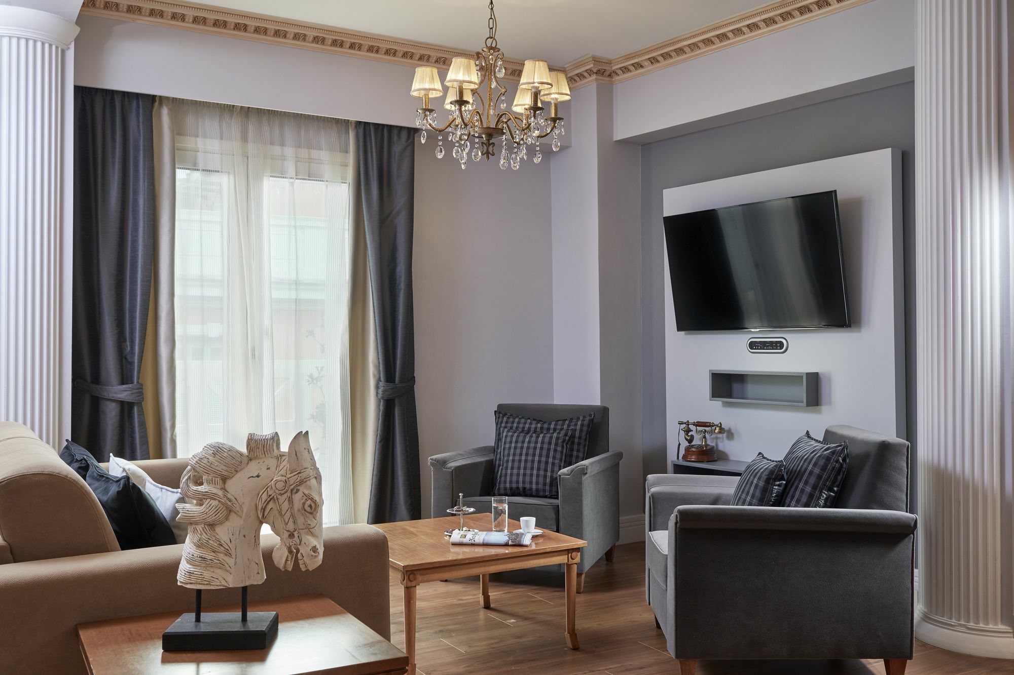 Hotel Ava And 4*