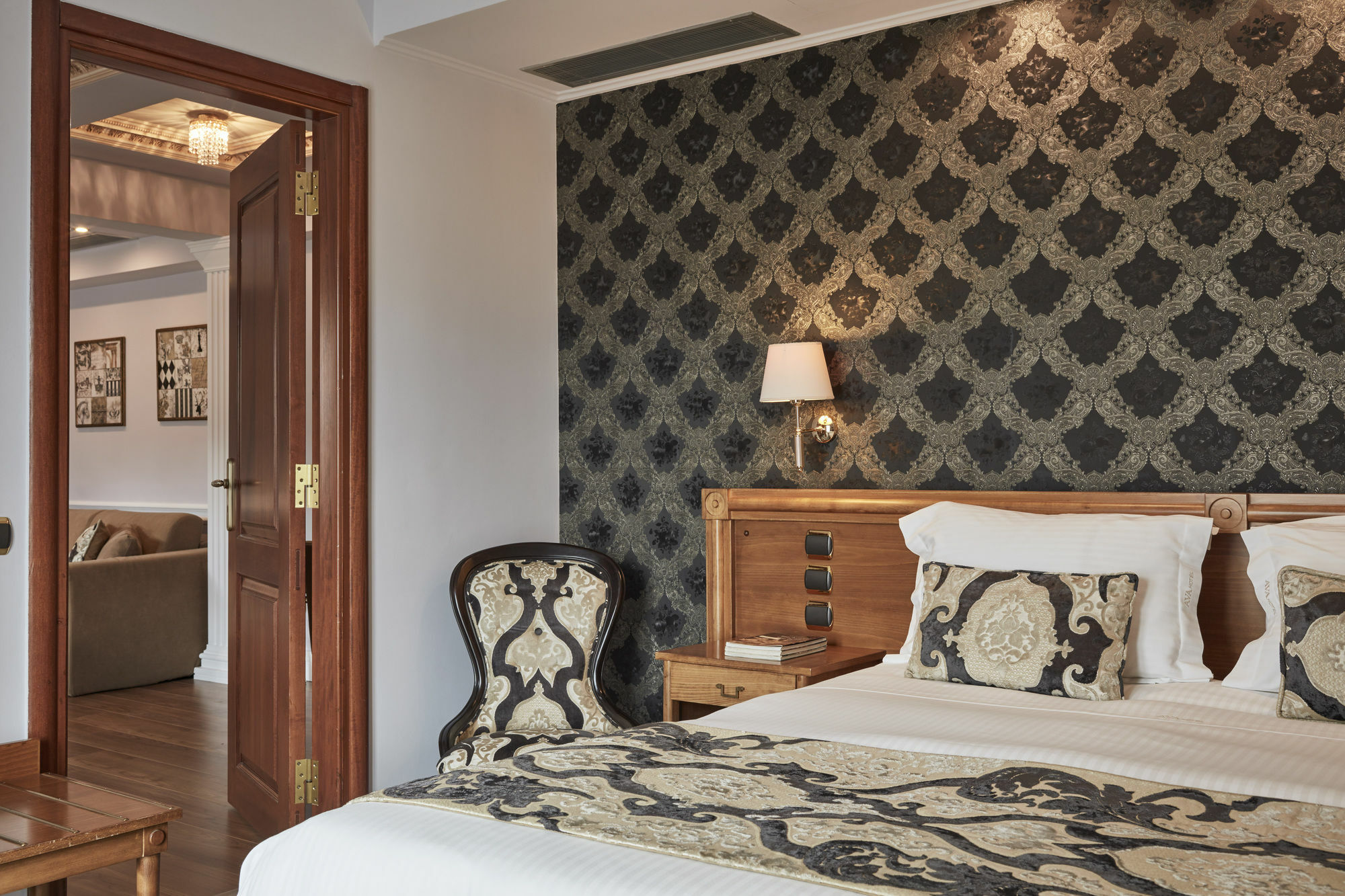 Hotel Ava And 4*