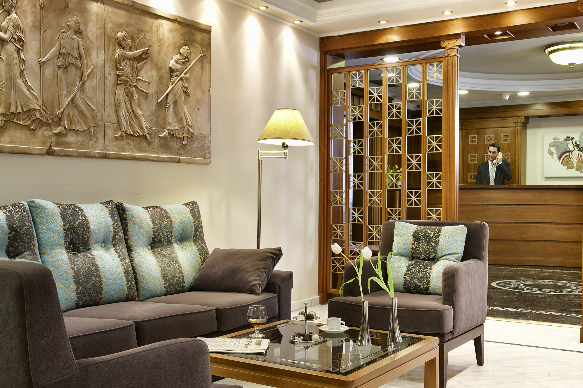 Hotel Ava And