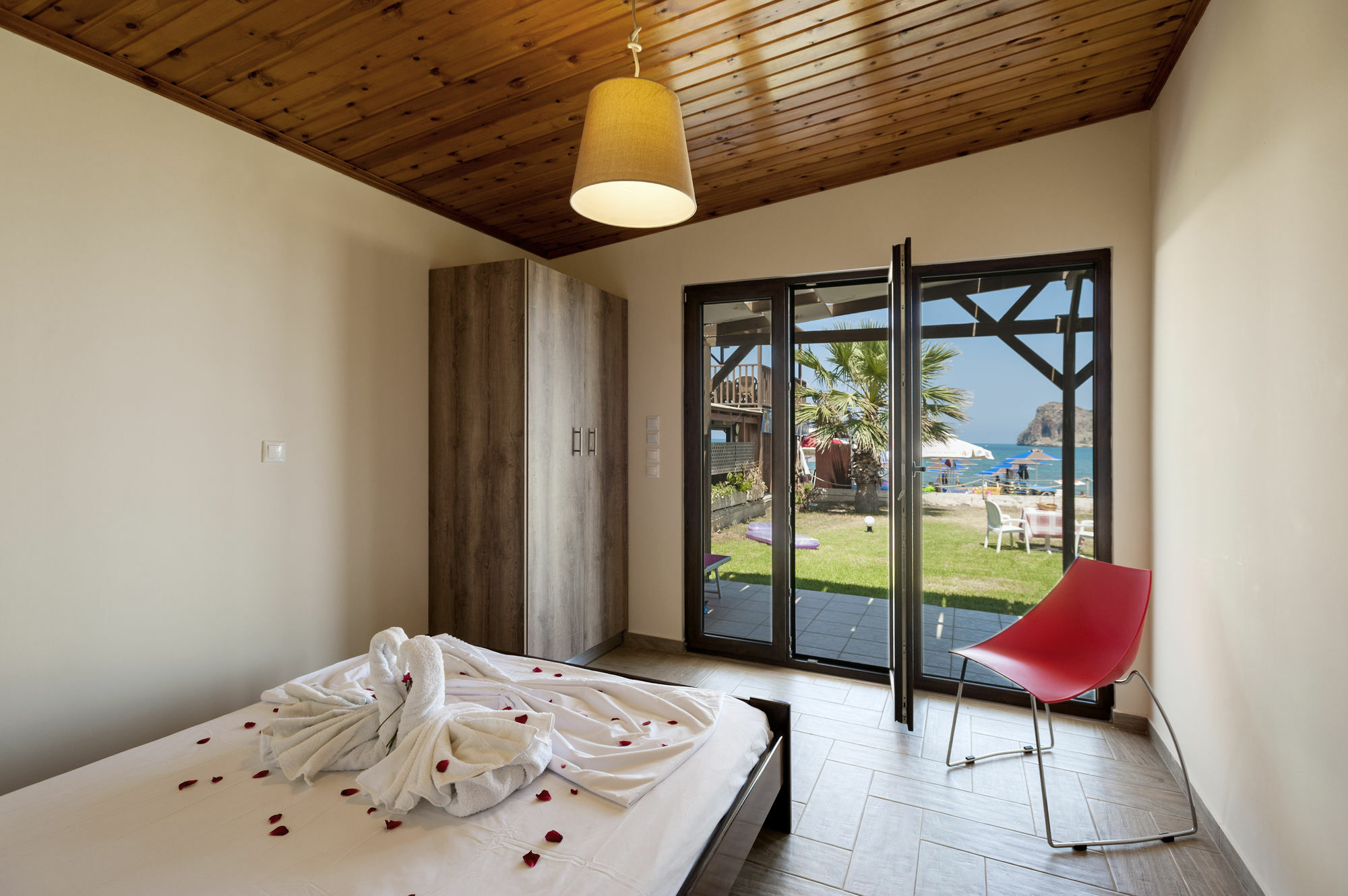 Sea Front Suites, Maisonettes & Apartments
