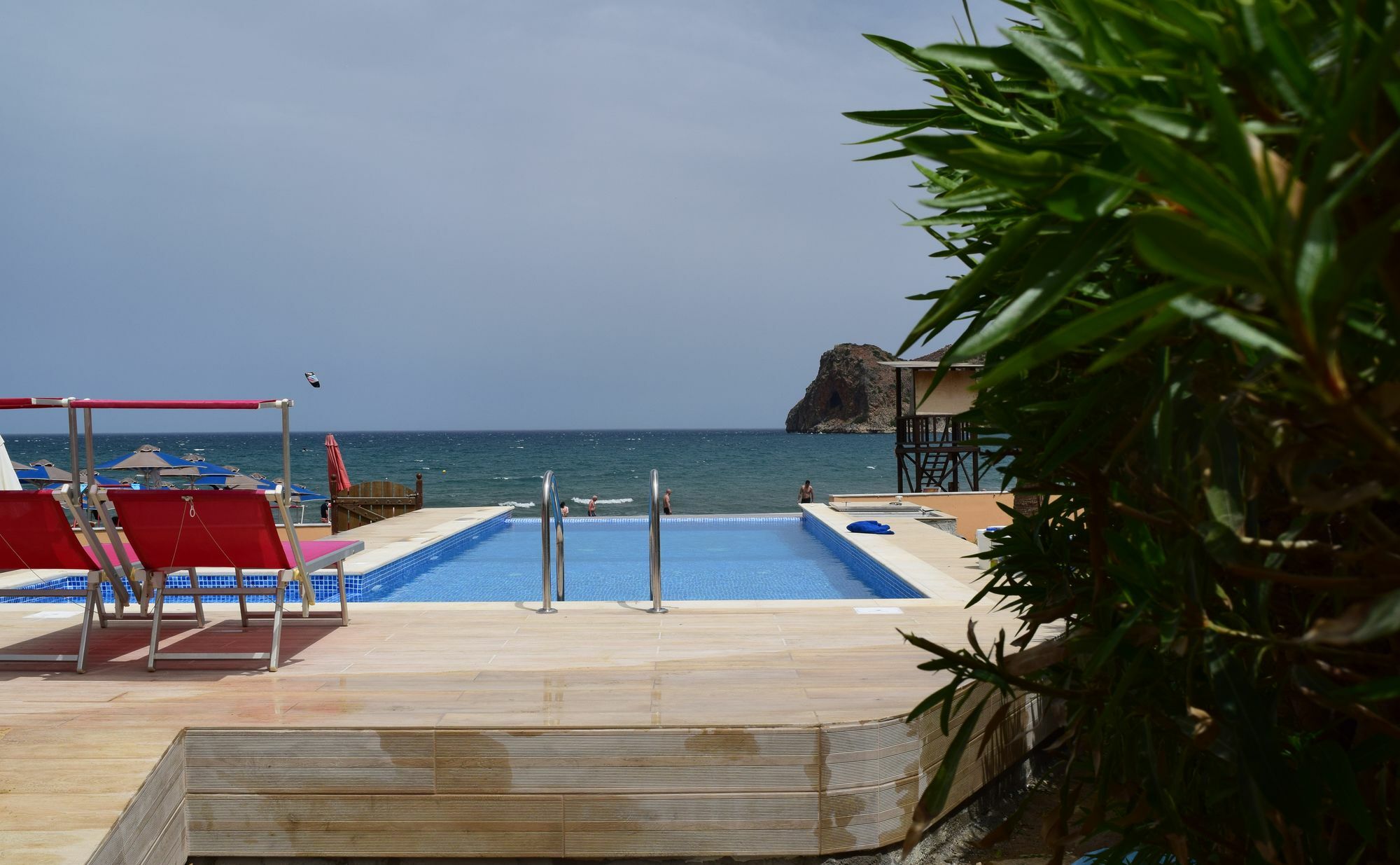 Villa Sea Front Suites, Maisonettes & Apartments *