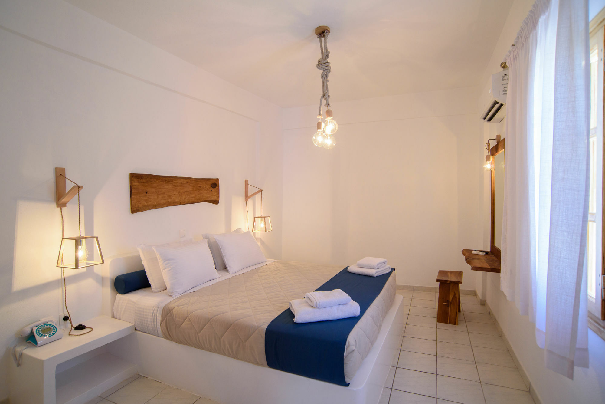 Hotel Santorini Crystal Blue