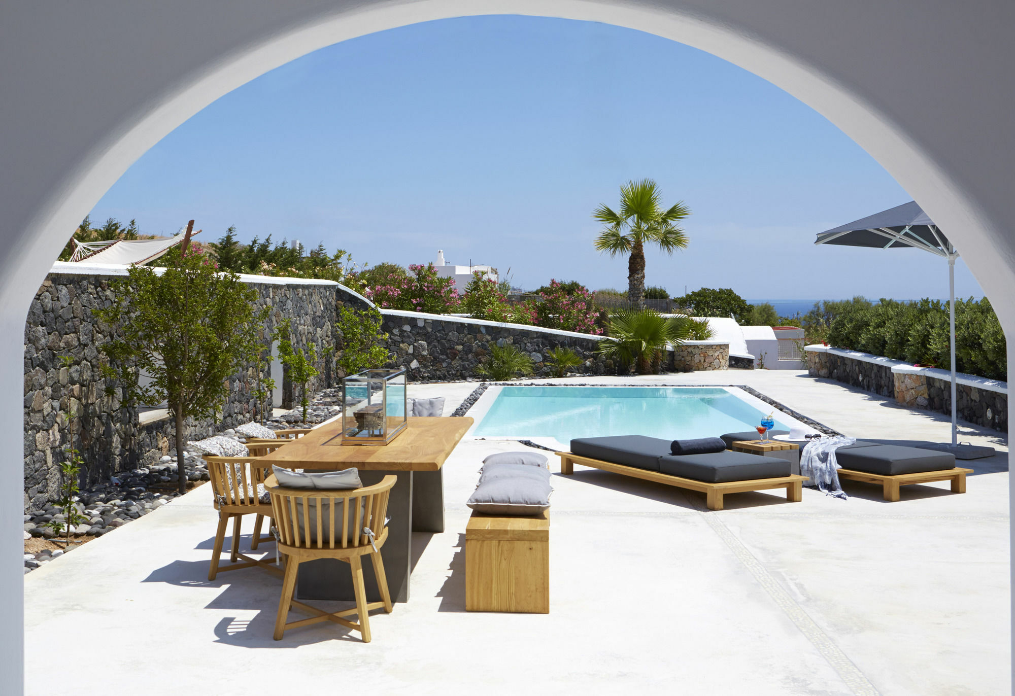 Hideaway * Exo Gialos
