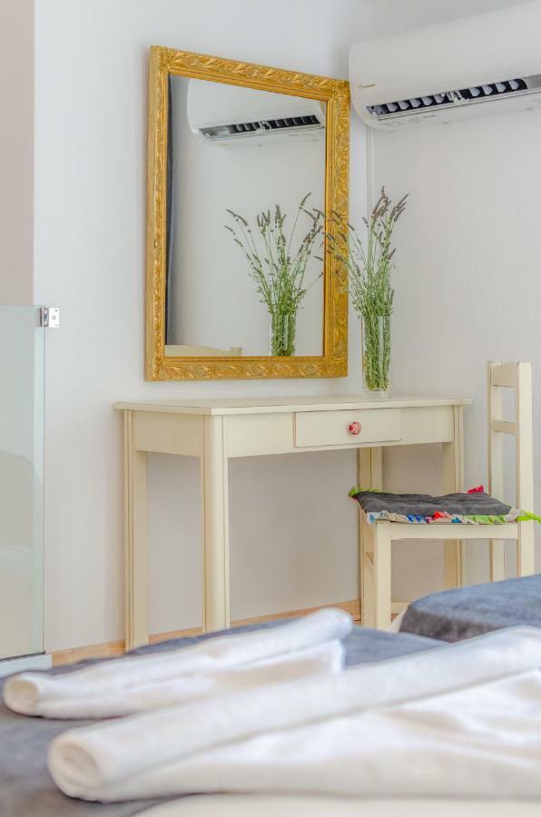 Happiness Apartment *