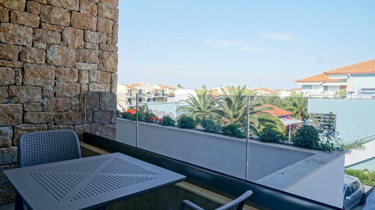 Agnes Deluxe Hotel