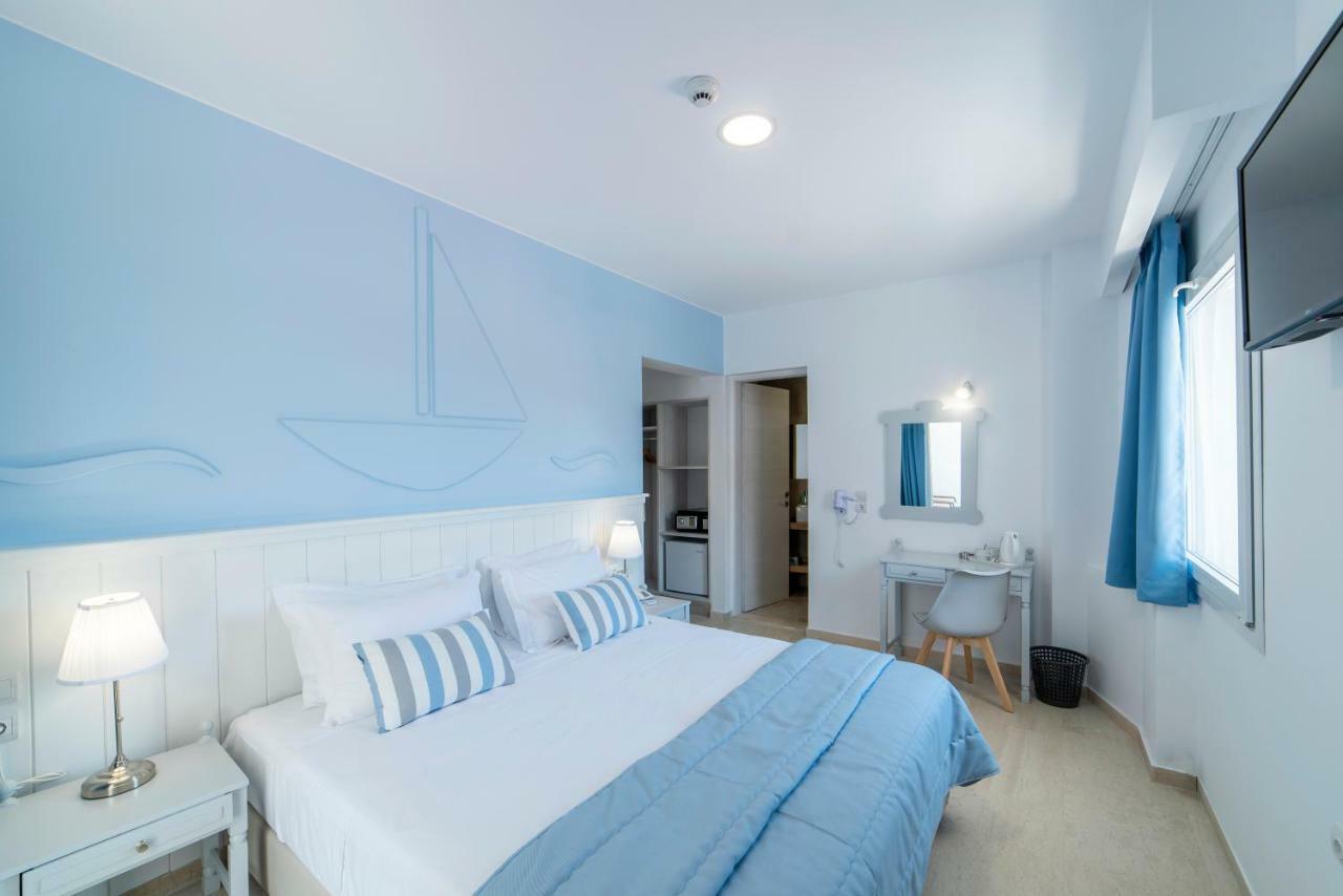Naiades Marina (adults Only)