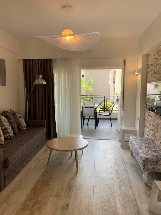 Litsa Apartment Fourka