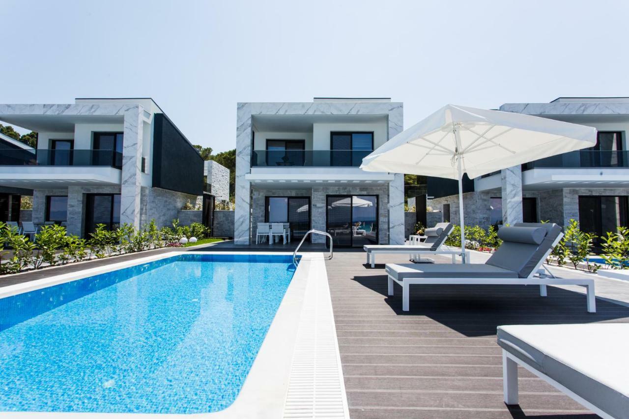 Crystal & Villa *