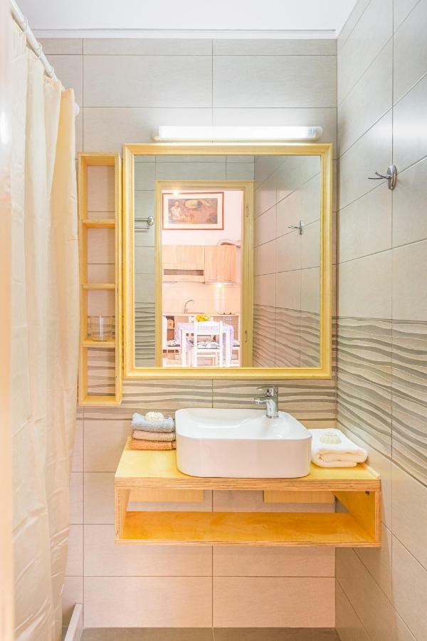 Happiness Apartment