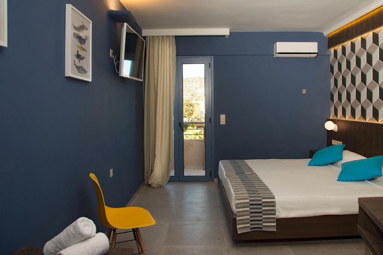 Hotel Compass
