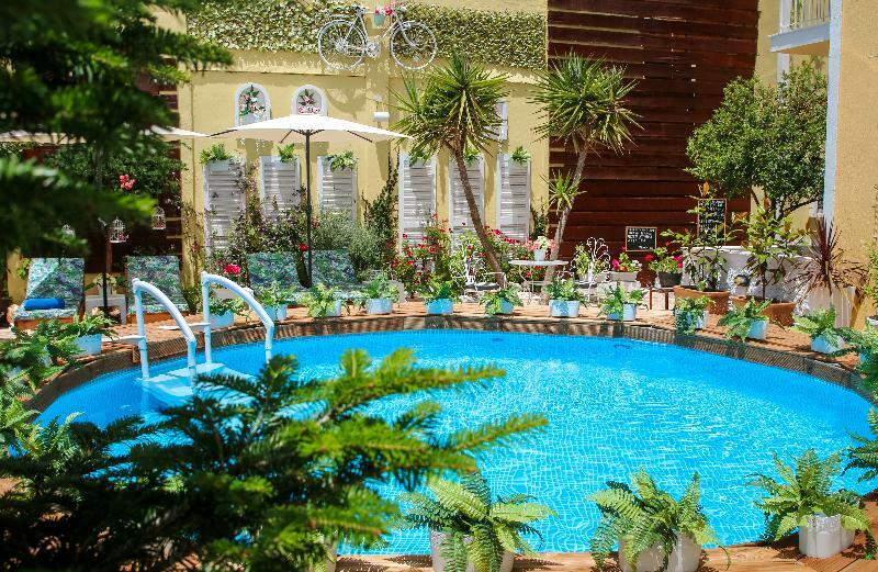 V.a Boutique And Apartment Acharavi (Corfu)