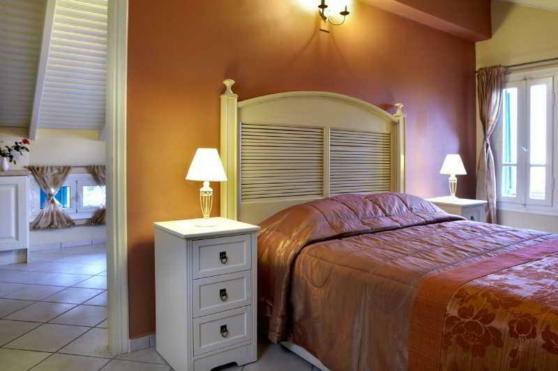 Aparthotel Dafnoudi 2*