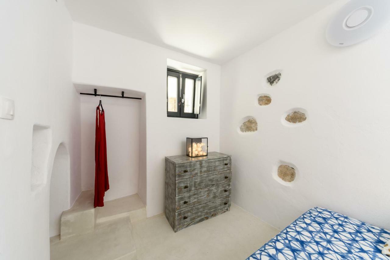 The Luna Villa Emporio (Santorini)