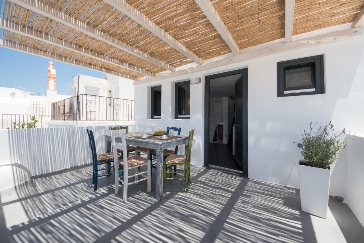 The Luna Villa Emporio (Santorini)