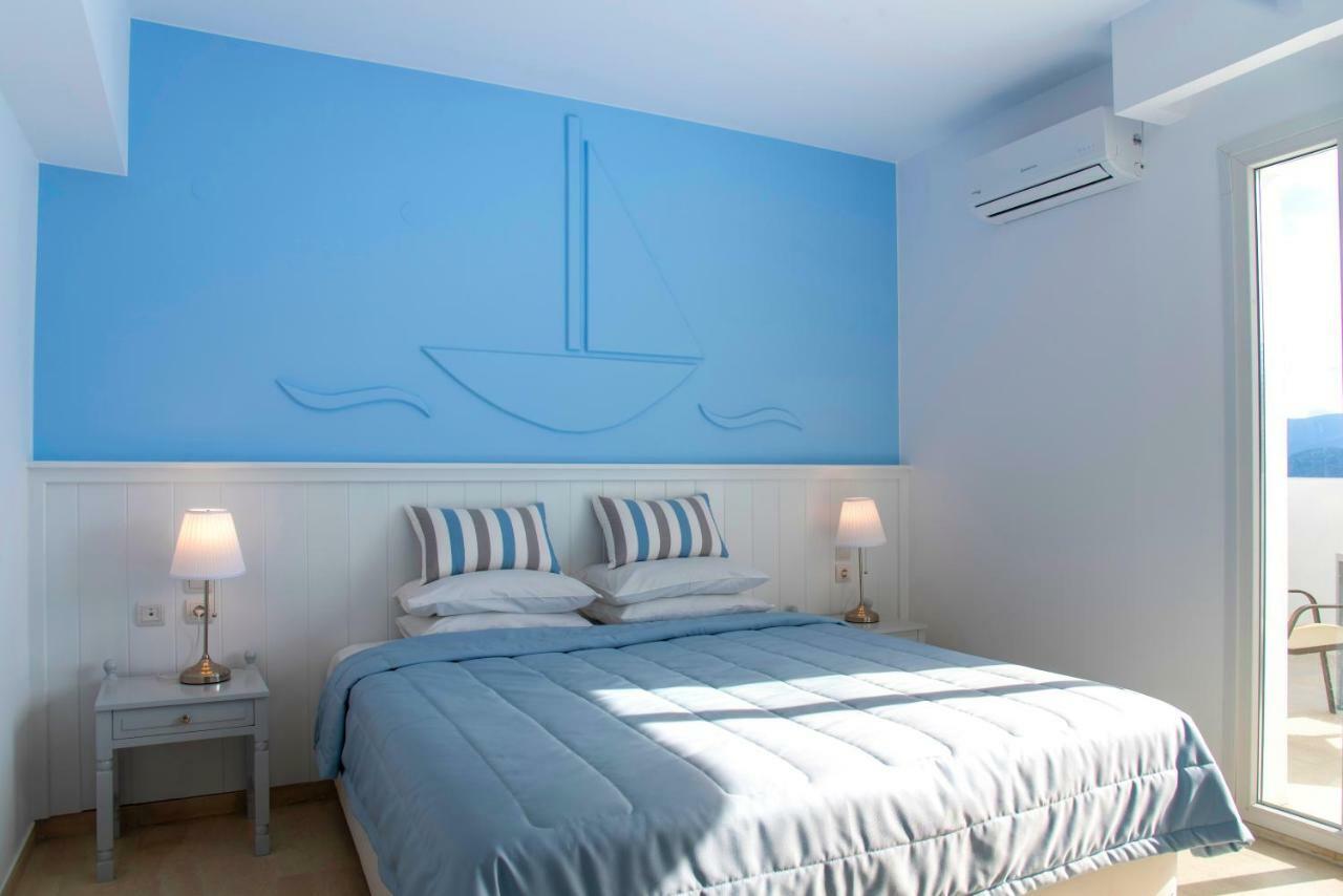 Naiades Marina (adults Only)