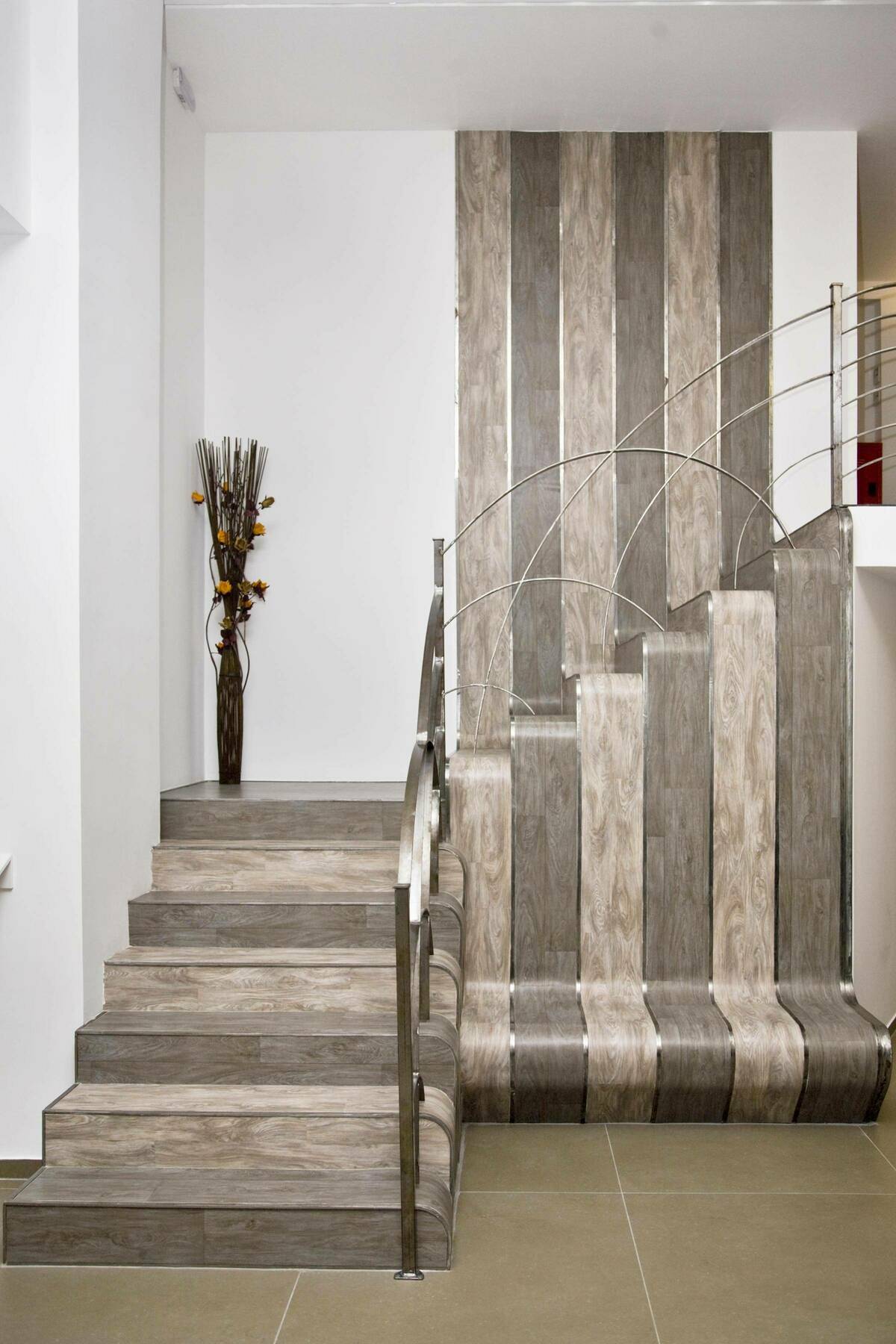 Astron Hotel 3*