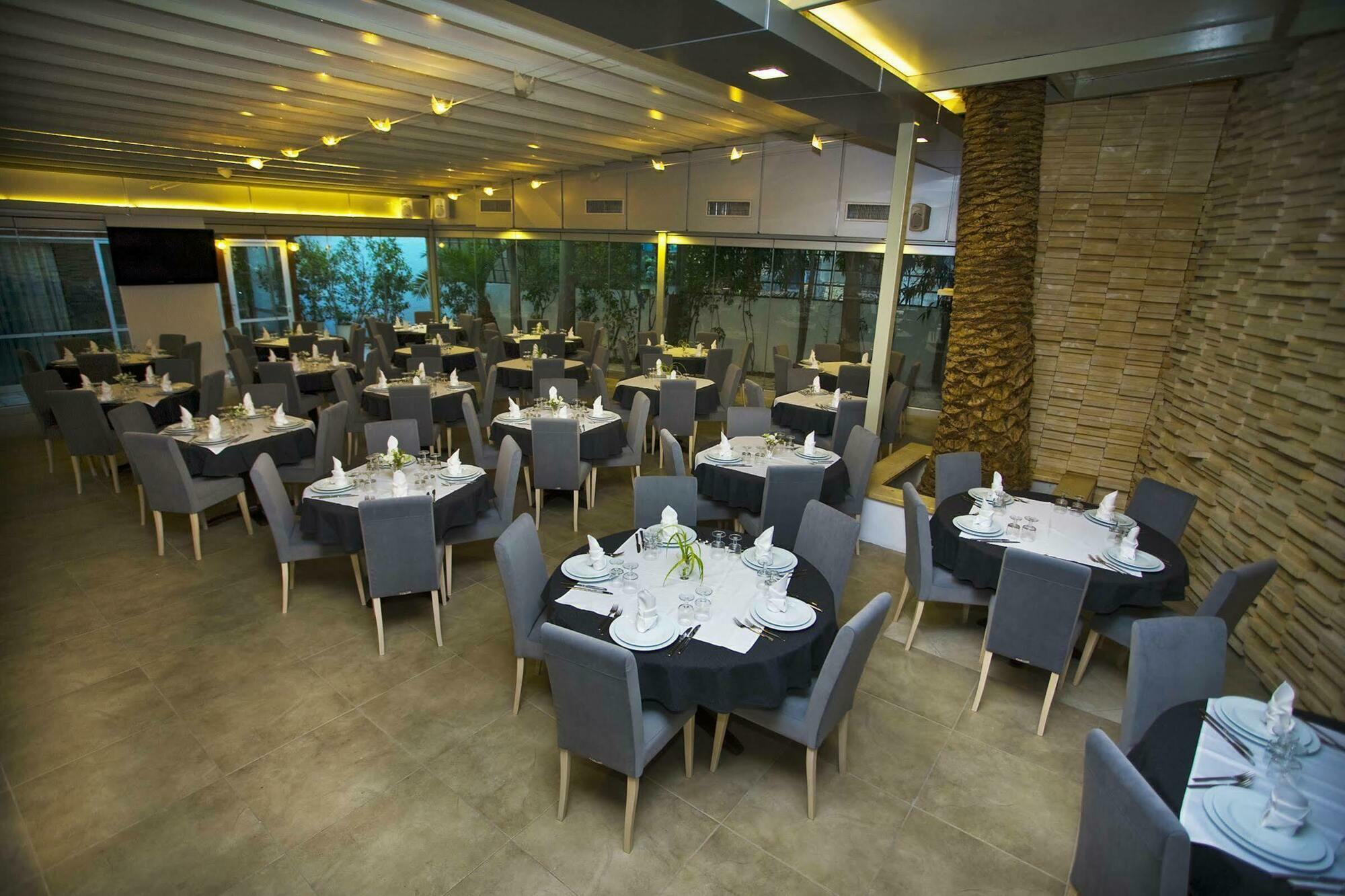 Hotel Astron
