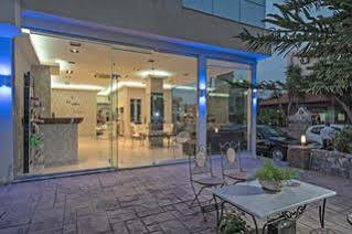 Apollo Hotel 3*