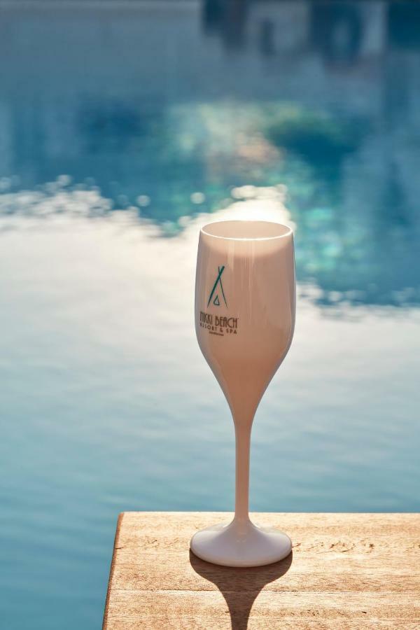 Nikki & Santorini 5*