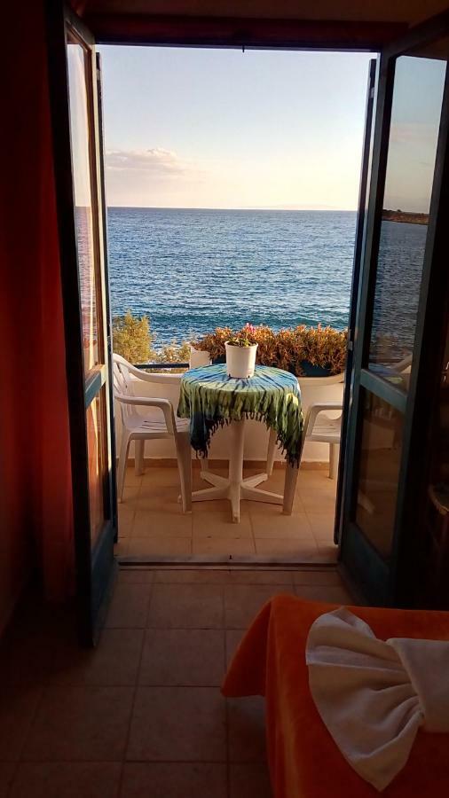 Taverna Akrogiali Hotel *