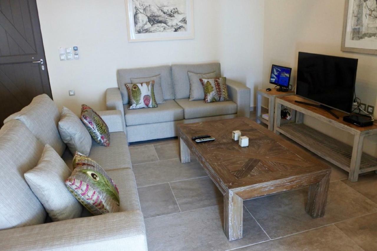 Villa Euphoria Retreat Manganos