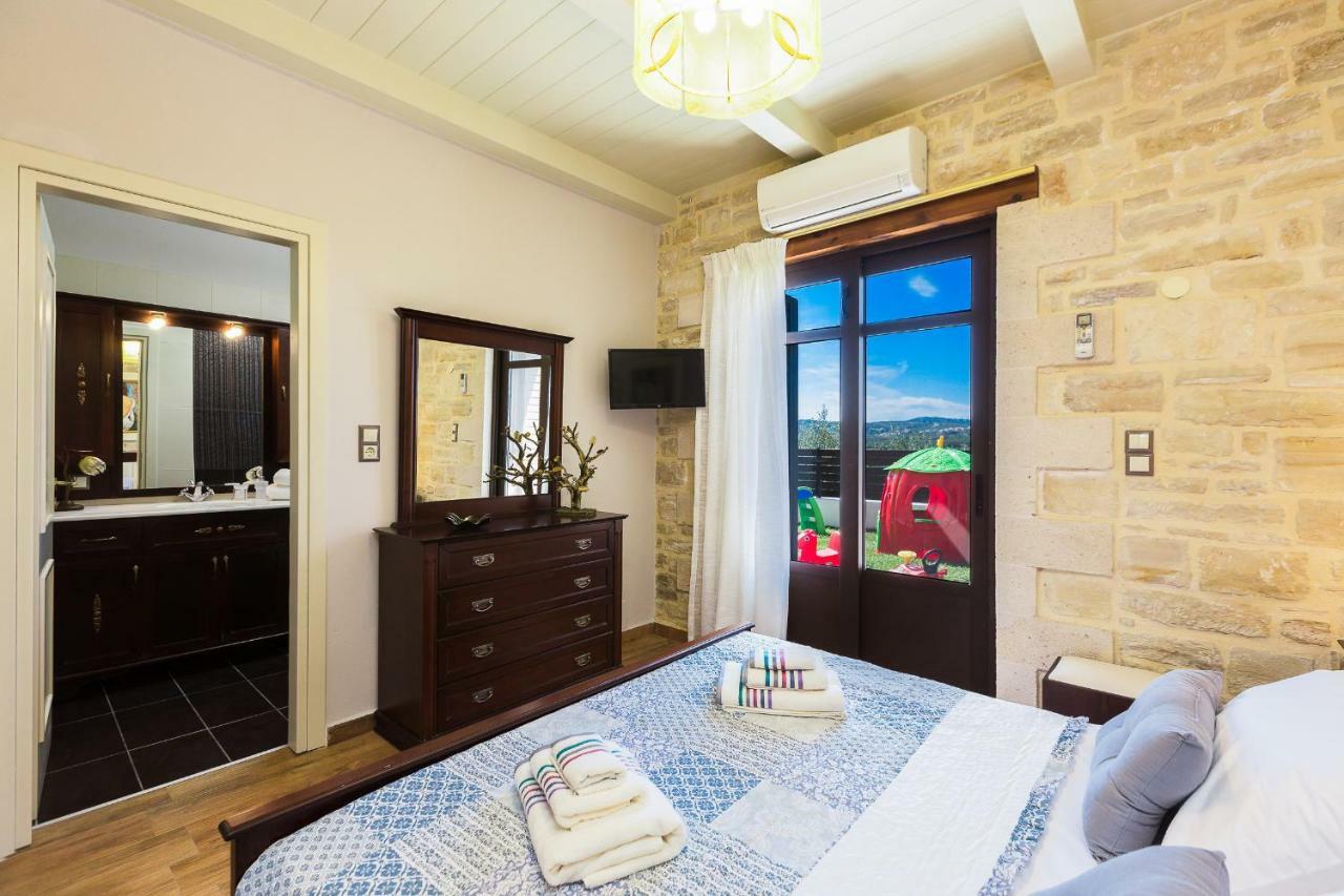 Villa Caramel Villa, With 40m2 Pool & Whirlpool, By Thinkvilla